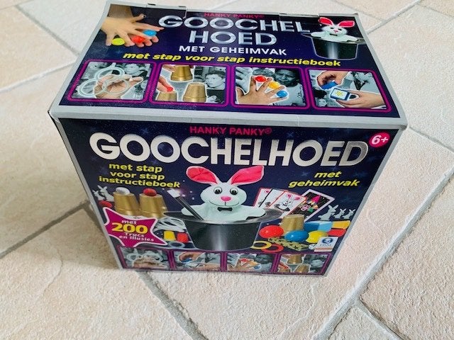 Goochel trucks, goochel spullen. Grote doos ( goocheltouw, Ophalen of Verzenden