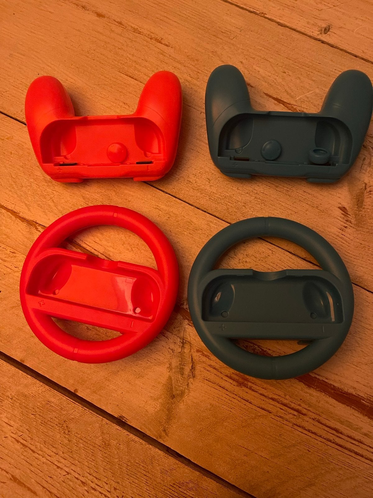 Nintendo Switch stuur en grip houders (rood & blauw), Nintendo, Ophalen of Verzenden, Gebruikt, Overige typen