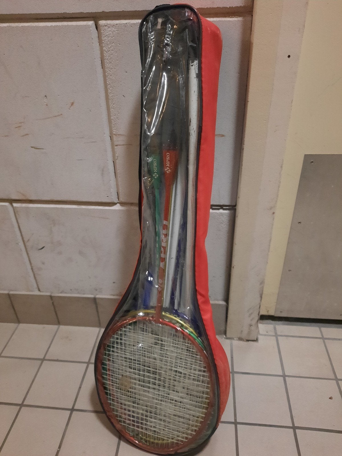 4 badmintonrackets en toebehoren (net), Ophalen of Verzenden, Zo goed als nieuw, Racket(s)