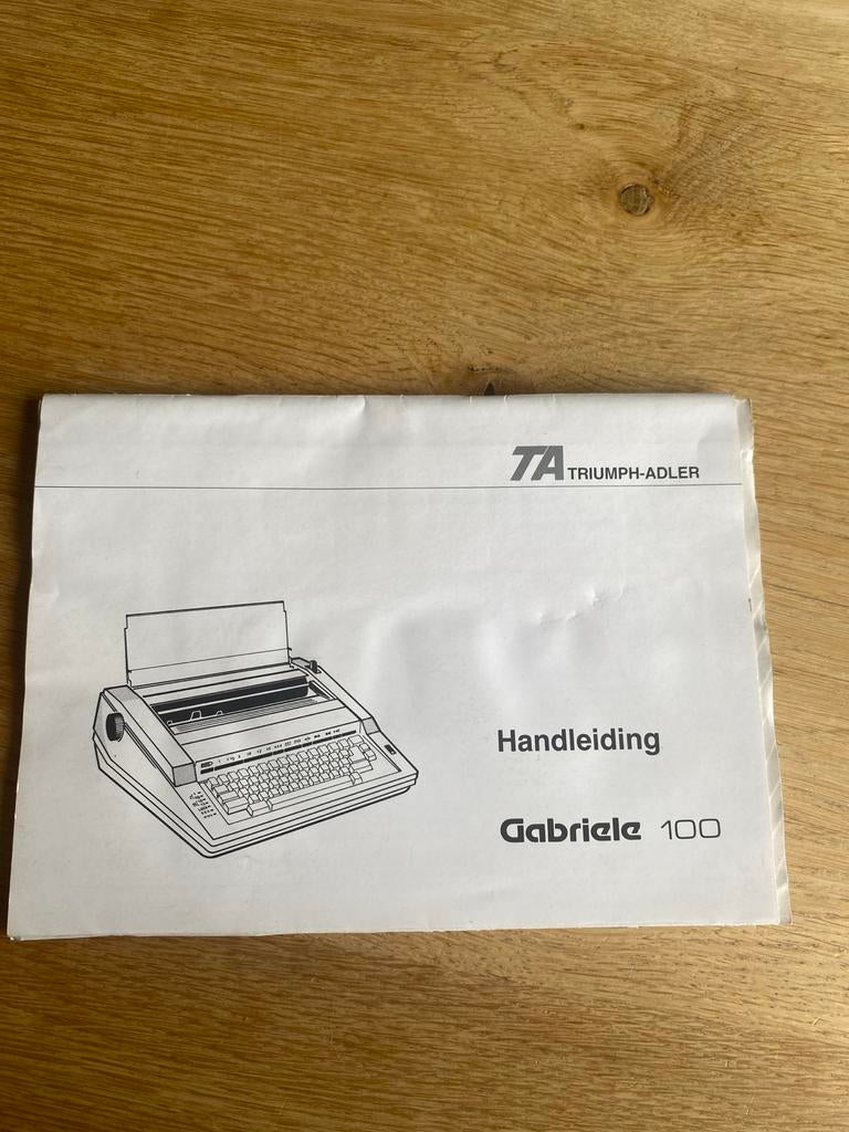 Handleiding elektronische schrijfmachine TA Gabriele 100, Diversen, Typemachines, Ophalen of Verzenden