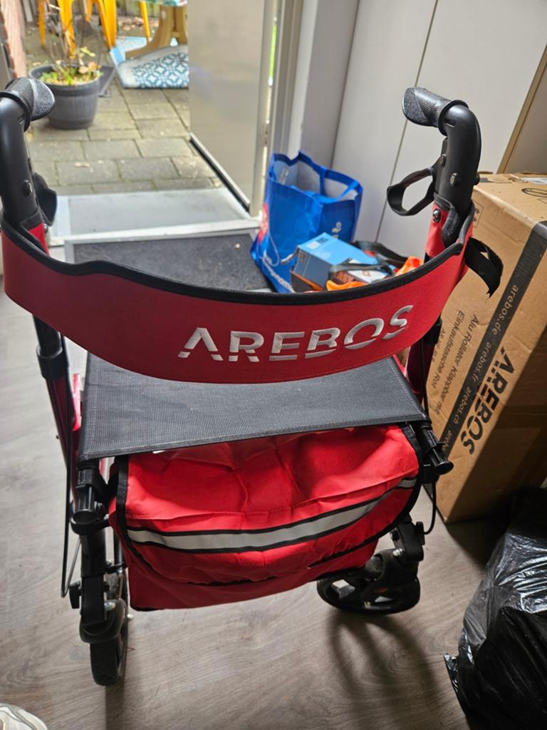 Rollator  helemaal dicht in doos, Ophalen of Verzenden, Nieuw