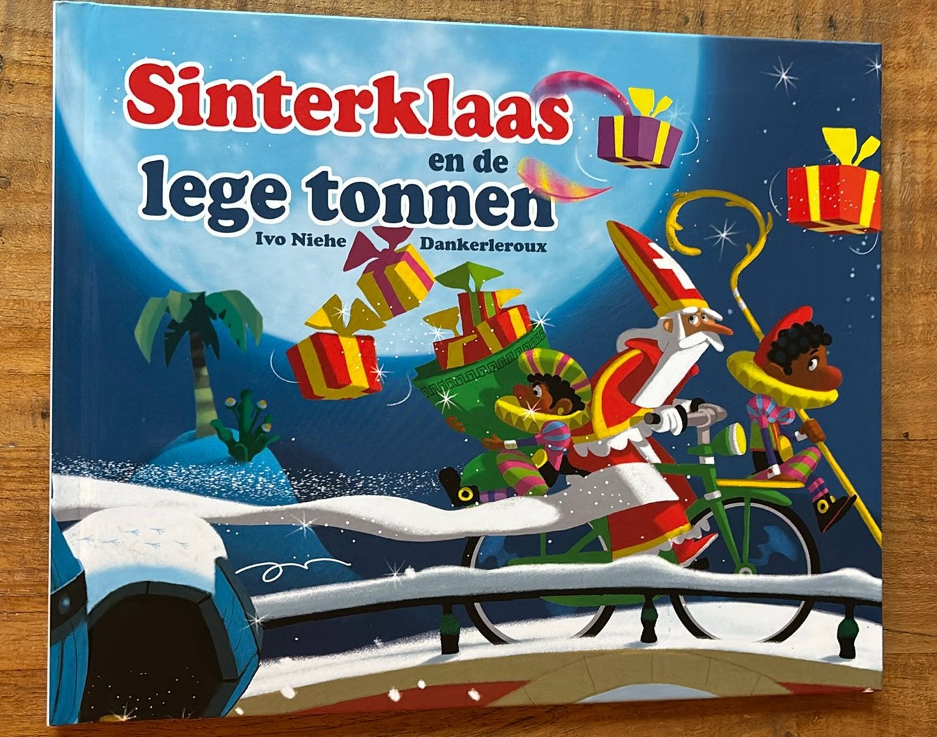 Sinterklaas en de lege tonnen, Ophalen of Verzenden, Zo goed als nieuw