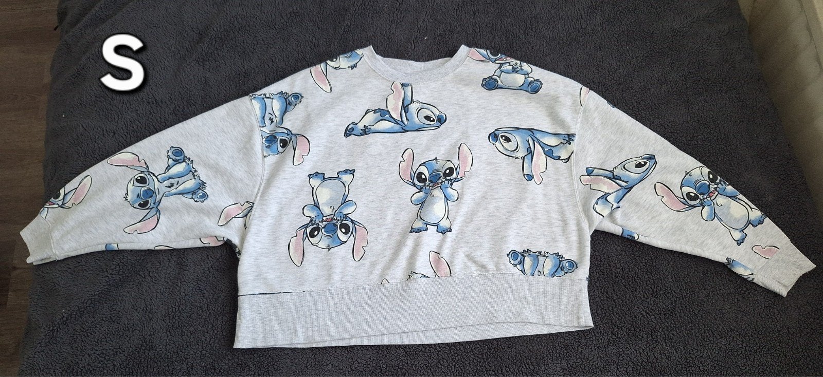 Stitch trui, Ophalen, Zo goed als nieuw