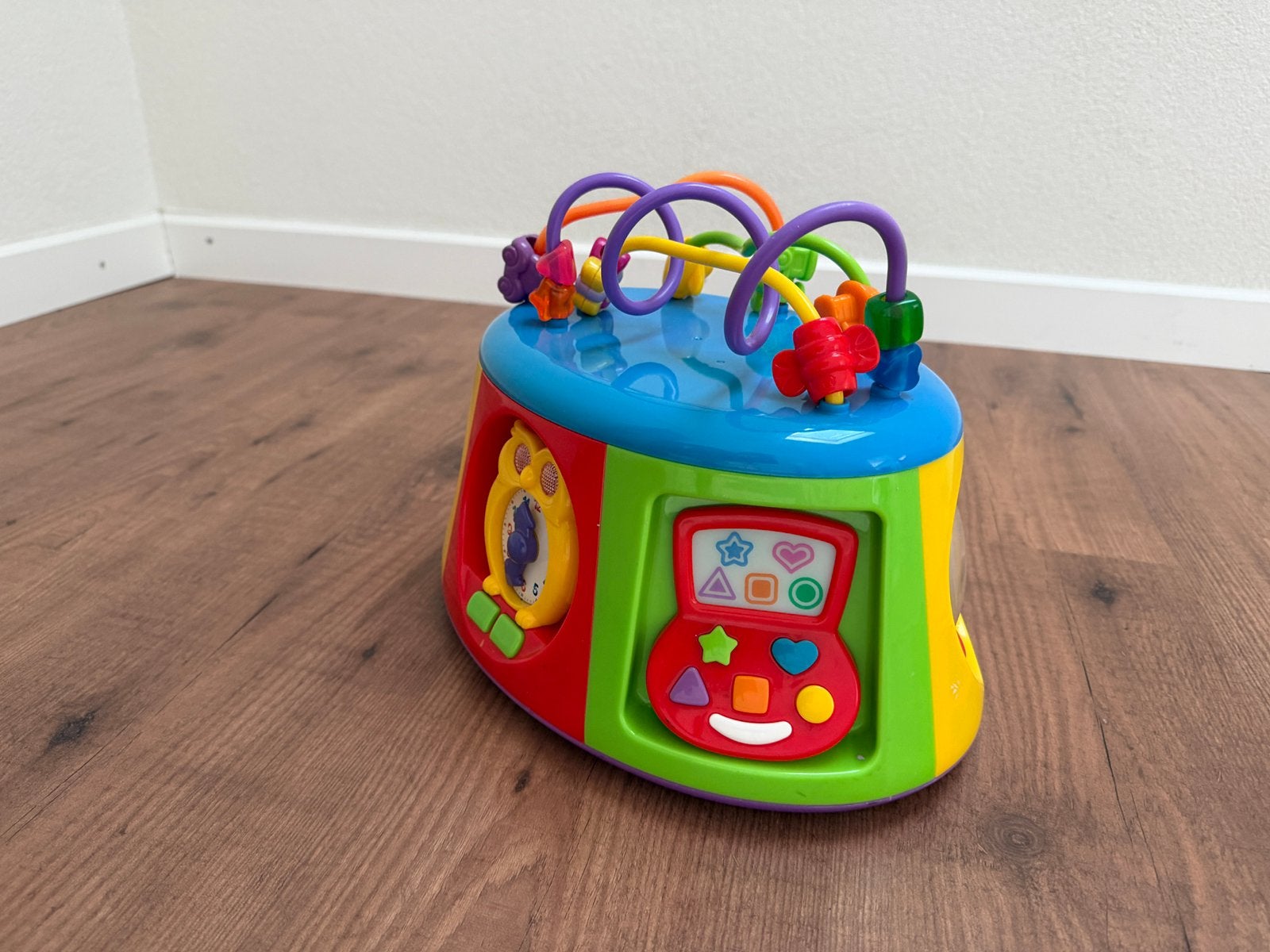 Leuk activity center voor de allerkleinsten, Kinderen en Baby's, Ophalen, Zo goed als nieuw, 6 maanden tot 2 jaar