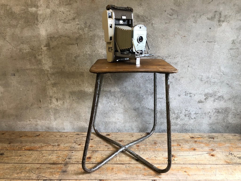 Vintage industrieel nachtkastje | tafeltje voor naast bed, Ophalen of Verzenden, Gebruikt, Minder dan 45 cm, Minder dan 55 cm