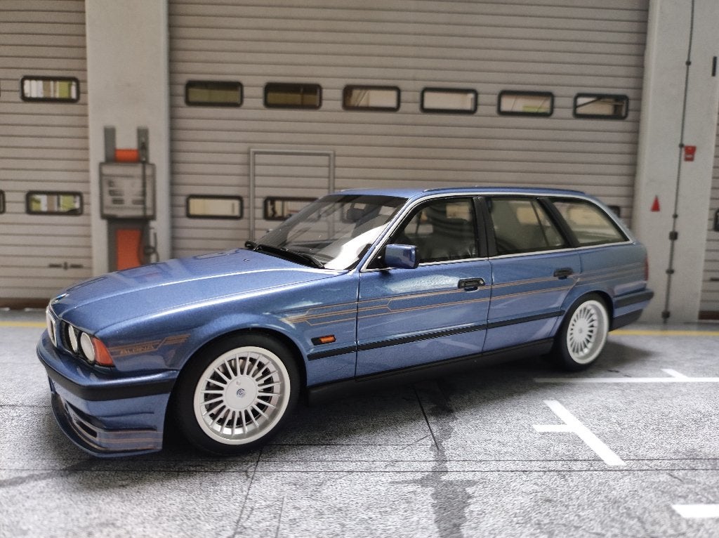 Alpina B10 4.0 E34 Touring Blue (Nr1899/3000) OT944 Otto, Ophalen of Verzenden, Zo goed als nieuw, Auto, OttOMobile