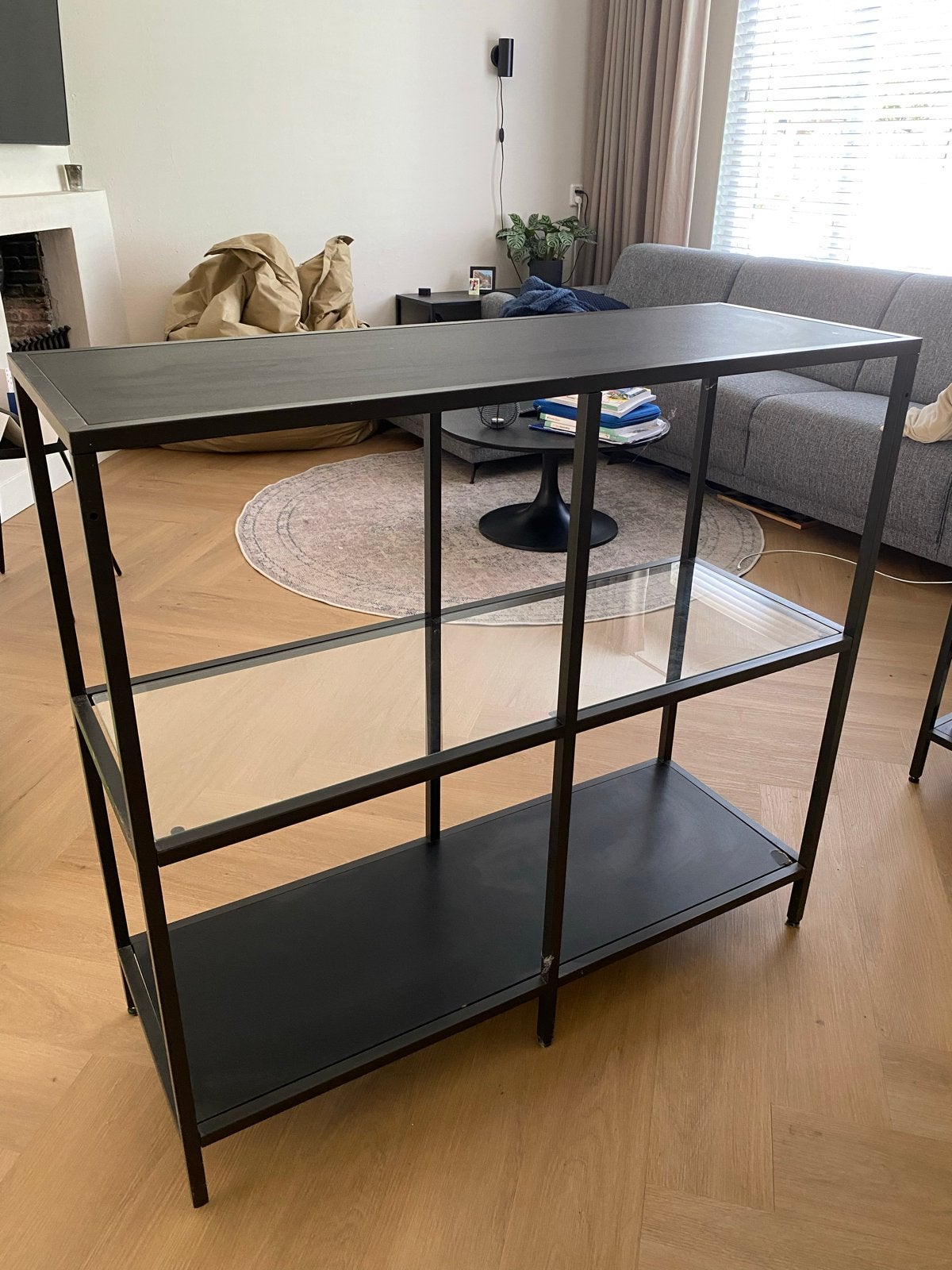 2x IKEA open stalen zwarte kast/dressoir met planken, Huis en Inrichting, Met plank(en), Gebruikt, 100 tot 150 cm, Ophalen of Verzenden