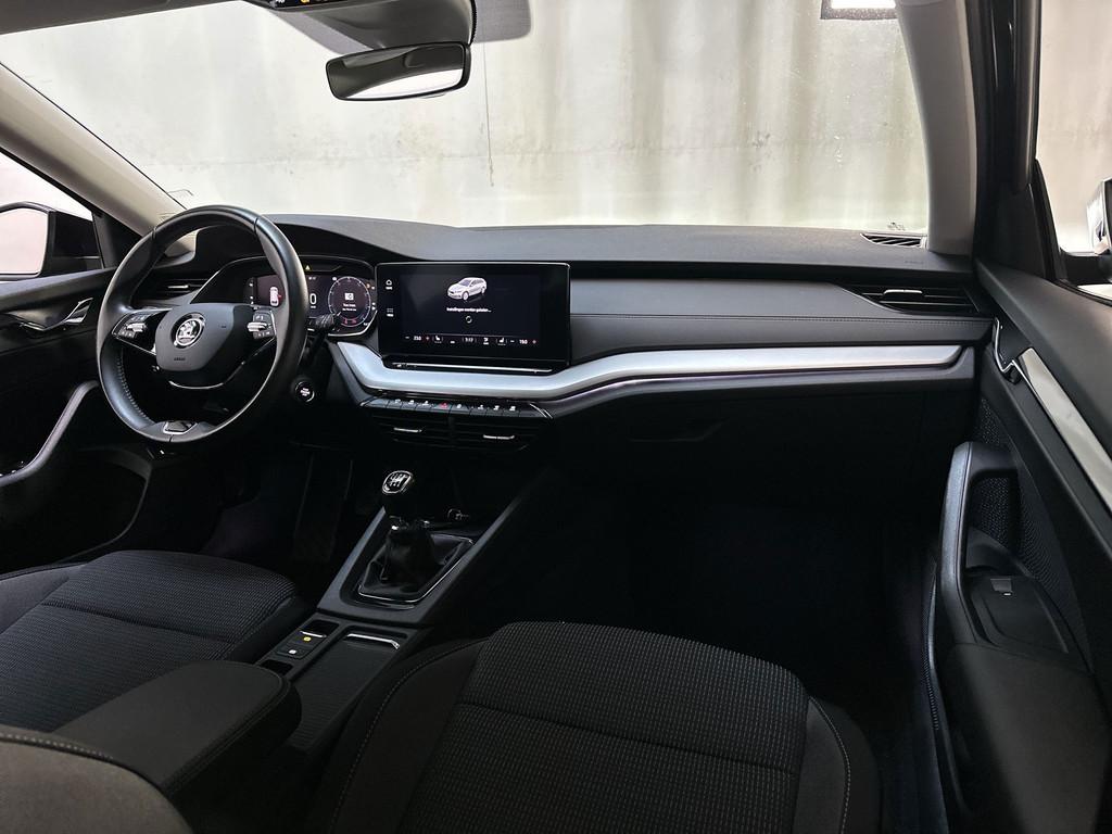 Skoda Octavia Combi 1.0 TSI Business Edition Camera Sfeerver, Auto's, Skoda, Stof, Gebruikt, Met garantie (alle), Zwart