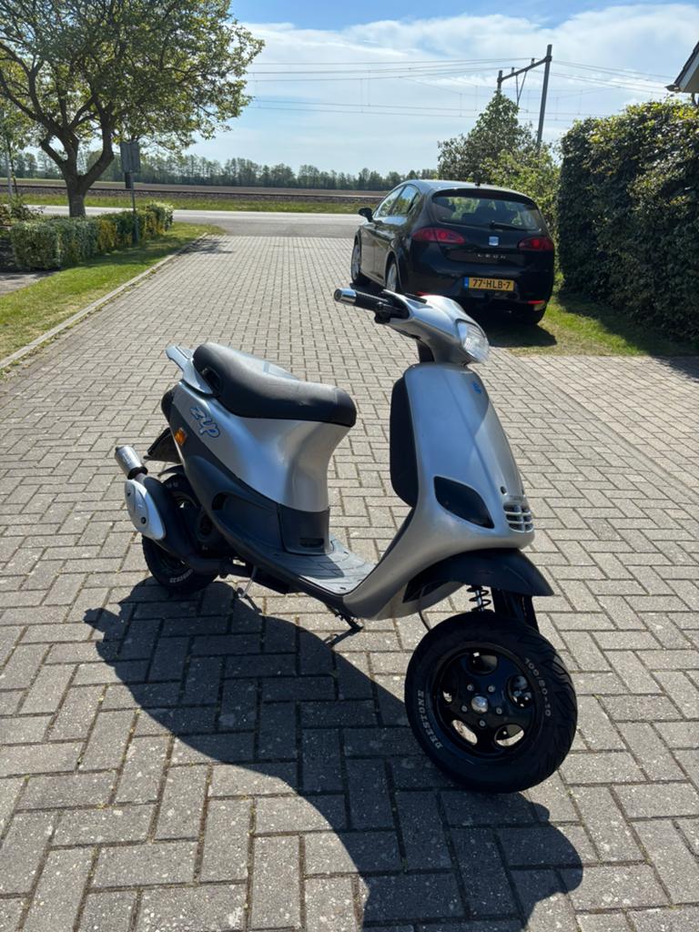 Piaggio Zip Type 3 70cc Brom., Ophalen, Zo goed als nieuw