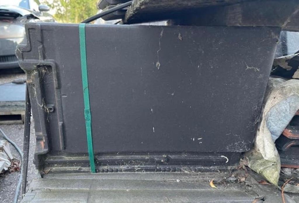 Roben Vlakke Dakpannen Antraciet - 80 stuks op pallet, Ophalen, Steen of Klei, Zwart, 5 tot 10 m²