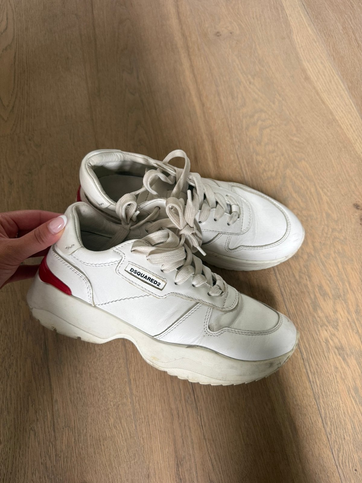 Dsquered sneakers, Ophalen of Verzenden, Zo goed als nieuw, Schoenen
