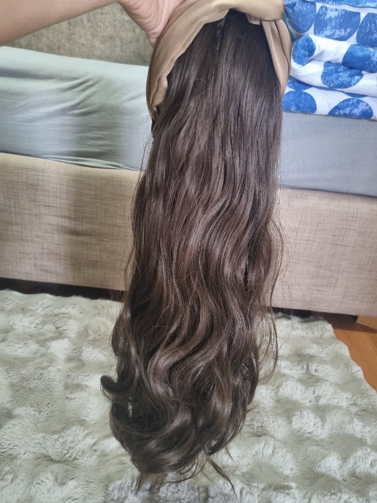 Pruik met haarband, Sieraden, Tassen en Uiterlijk, Uiterlijk | Haarverzorging, Ophalen of Verzenden, Nieuw, Pruik of Haarverlenging