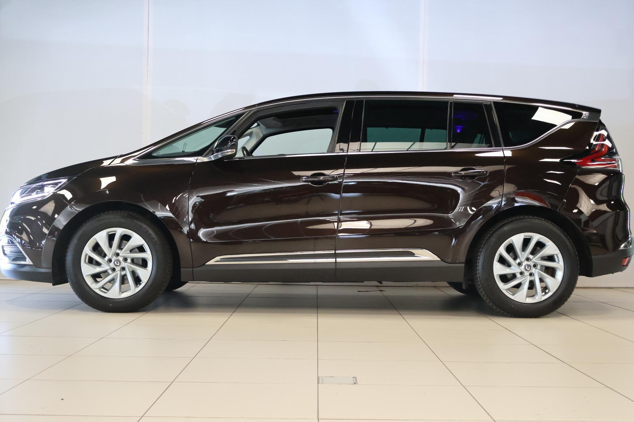 Renault Espace 1.6 TCe Initiale Paris 5p., 1618 cc, Gebruikt, 4 cilinders, Automatische klimaatregeling
