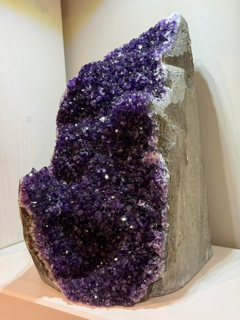 Prachtige Amethist Geode “Waterval” – 7,3 kg – Topkwaliteit, Ophalen