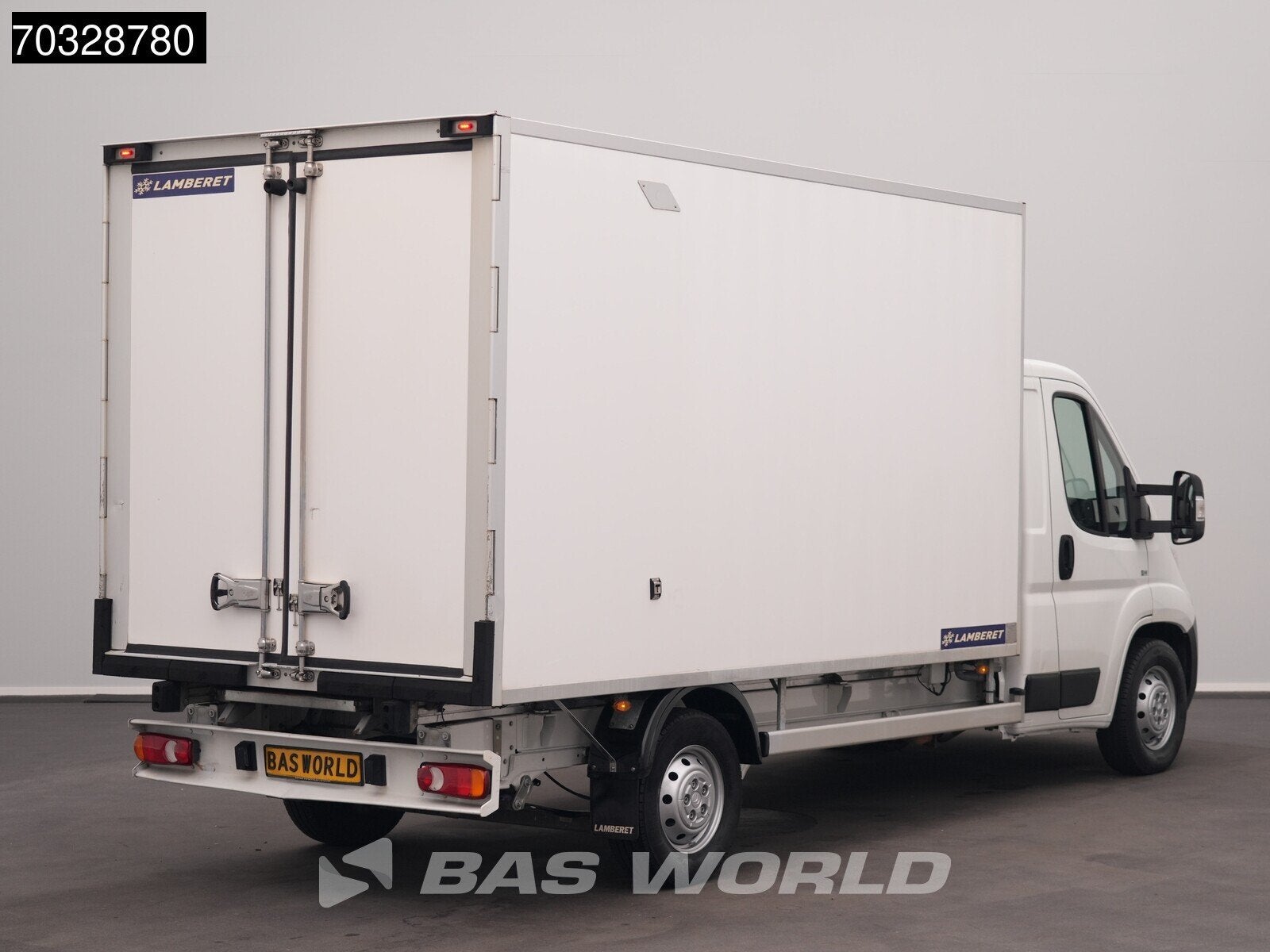 Citroën Jumper 140pk Lamberet Koelwagen Carrier Xarios 350, Auto's, Bestelauto's, Stof, Gebruikt, Euro 6, 4 cilinders