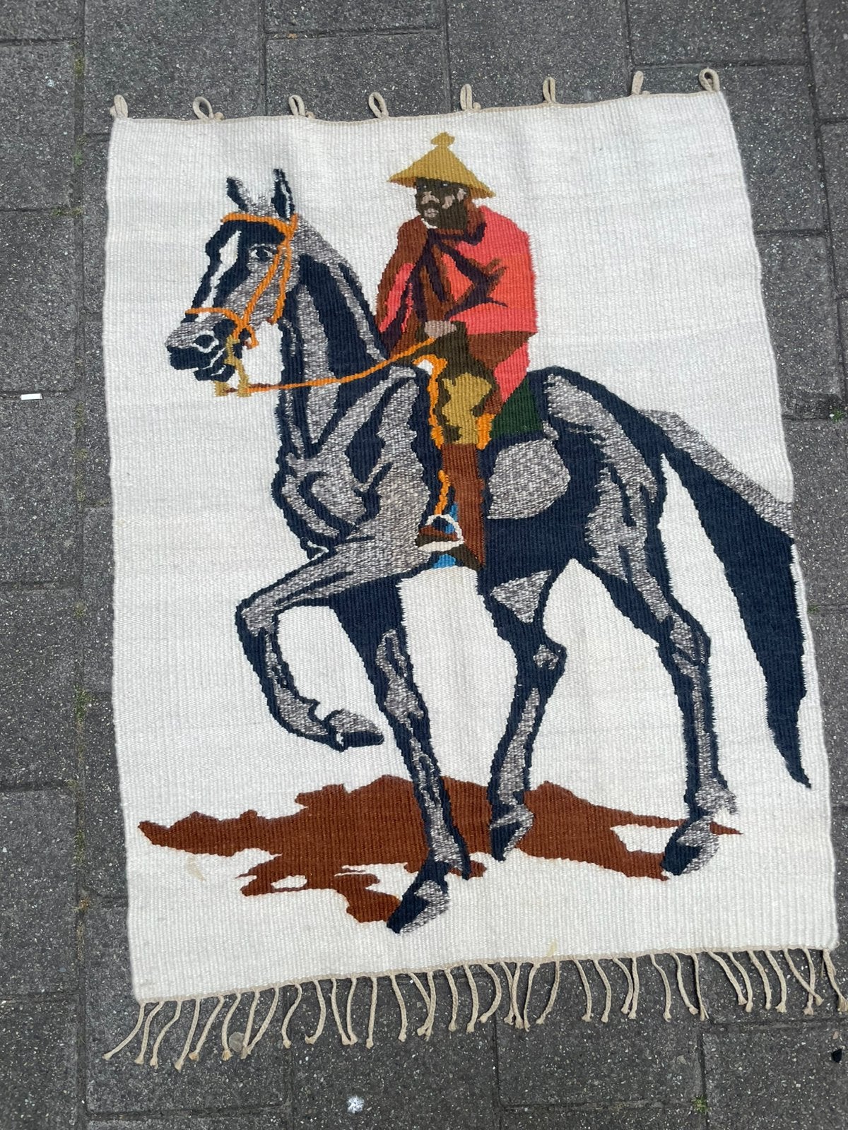 Handgeweven Mohair Wandtapijt Lesotho – Basotho Ruiter, Ophalen