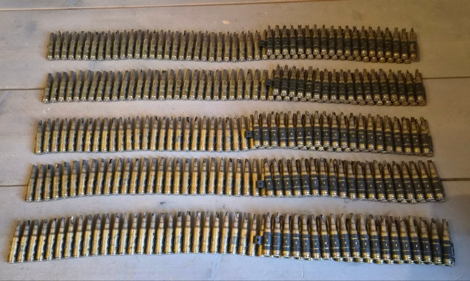 hulzen band mag 7.6251 losse Flodders

perband €12,50

verz, Ophalen of Verzenden, Landmacht, Nederland, Hulzen of Bodemvondsten