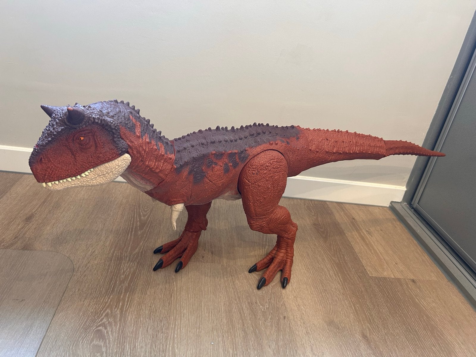 Jurassic World Kolossale Carnotaurus Toro Dinosaurus 91cm, Ophalen, Gebruikt