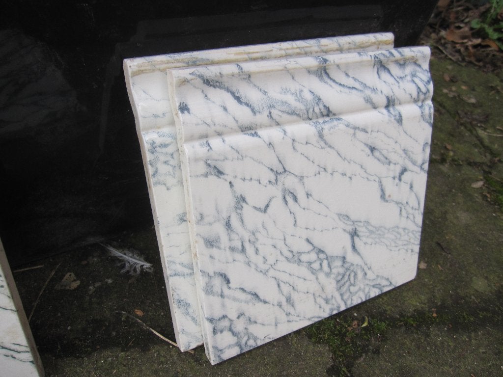 51 en 17 antieke muur plinten, gemarmerd grijsblauw en groen, Ophalen, Overige materialen, Zo goed als nieuw, Minder dan 100 cm