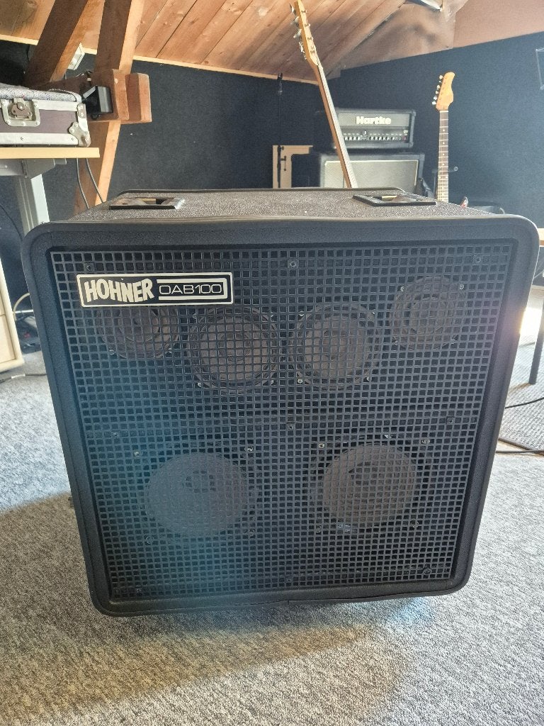 te koop aangeboden: basversterker, Ophalen, Gebruikt, Basgitaar, Minder dan 50 watt
