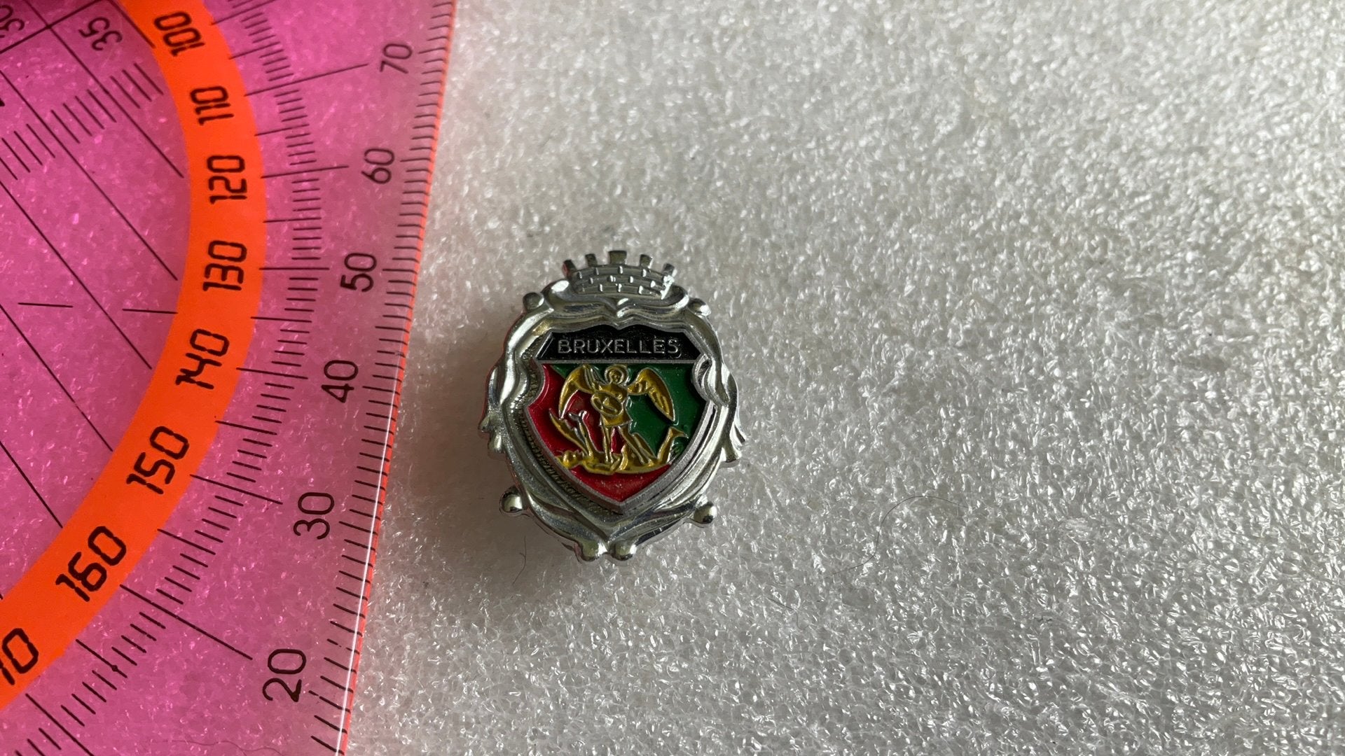 Speldje Brussel, Verzamelen, Speldjes, Pins en Buttons, Ophalen of Verzenden, Zo goed als nieuw