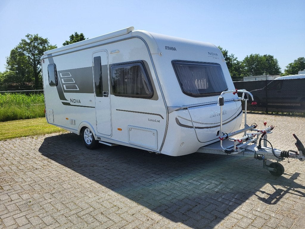 Hymer / Eriba Nova 465, Rondzit, Particulier, Vast bed, 4 tot 5 meter