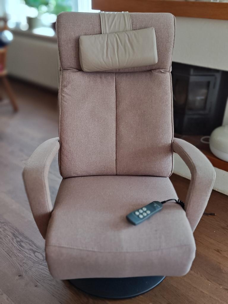 Prominent relaxfauteuil, Ophalen, Minder dan 75 cm, 50 tot 75 cm