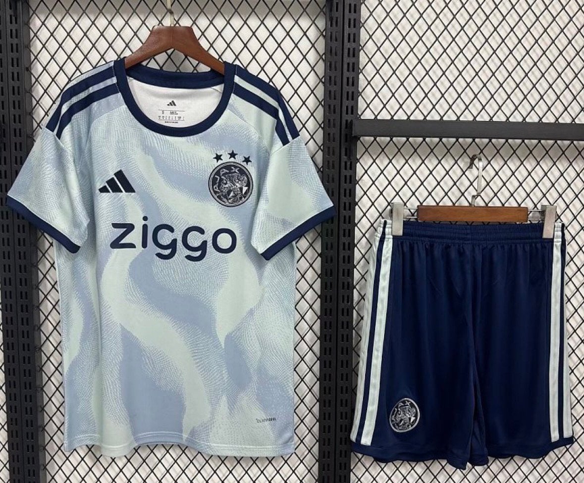 Ajax Amsterdam Derde Voetbal Tenue 2026/27, Sport en Fitness, Voetbal, Maat XS of kleiner, Verzenden, Nieuw, Shirt
