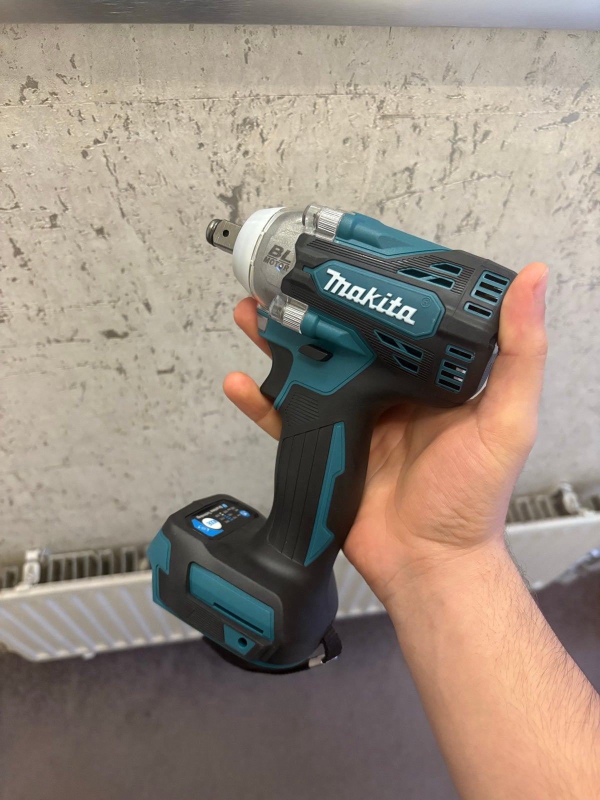 Makita DTW300 Accu Slagmoersleutel - Zo goed als nieuw, Ophalen of Verzenden, Zo goed als nieuw