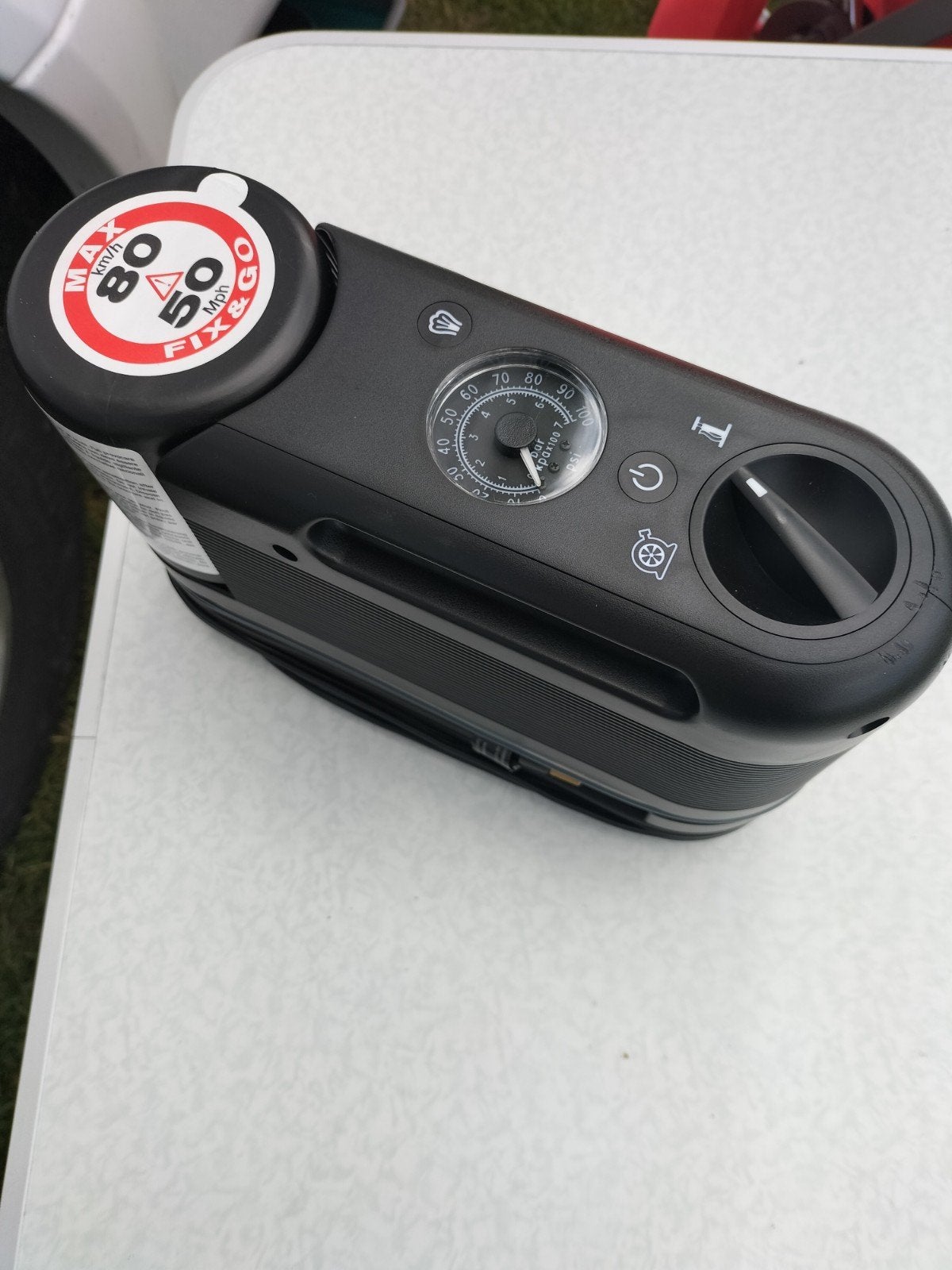 12V Luchtpomp voor auto, camper of caravan, Ophalen of Verzenden, Gebruikt, Elektrisch