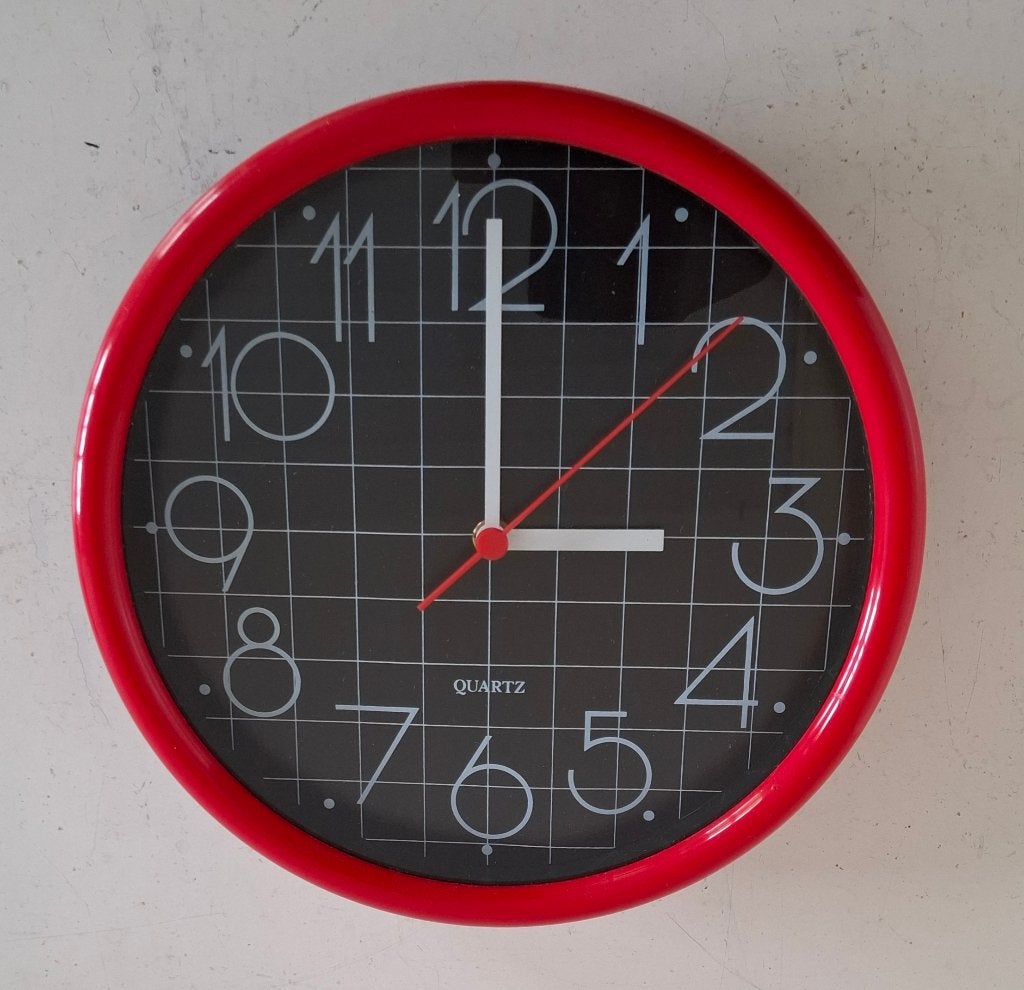 vintage wandklok 80's design klok, Ophalen, Zichtbaar uurwerk, Analoog, Wandklok