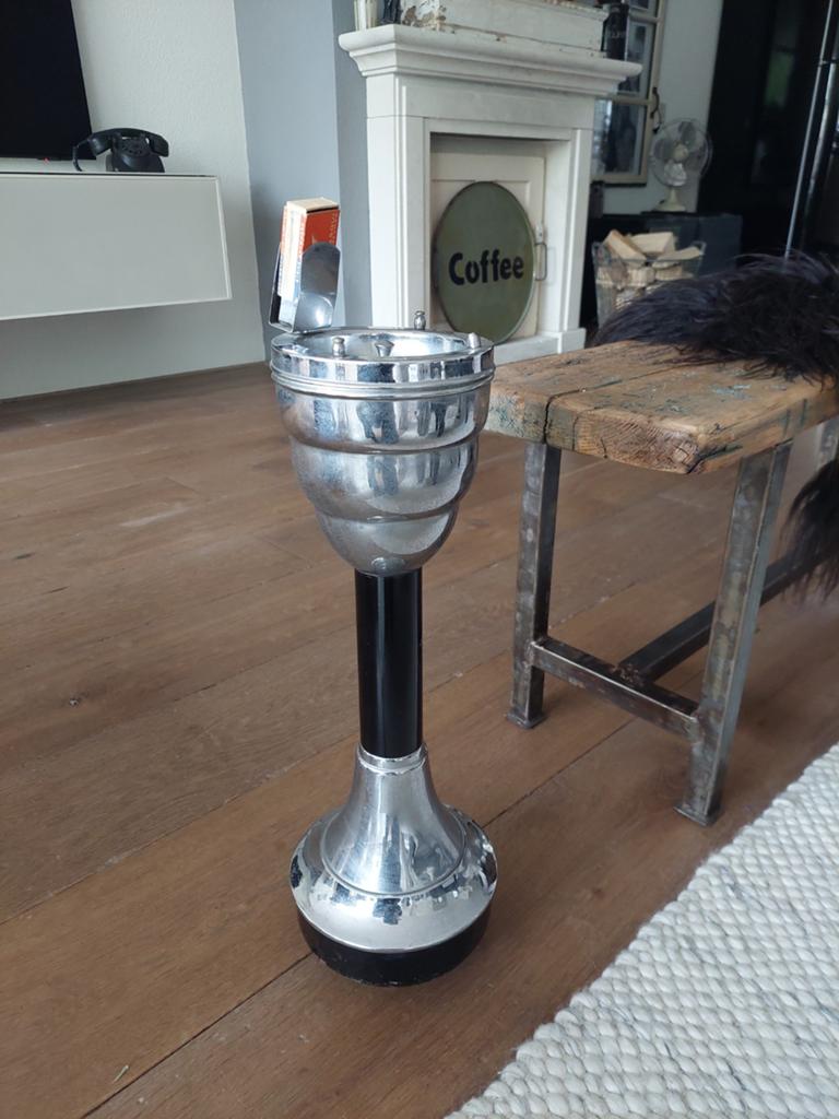 Staande chromen asbak, vintage!!, Ophalen