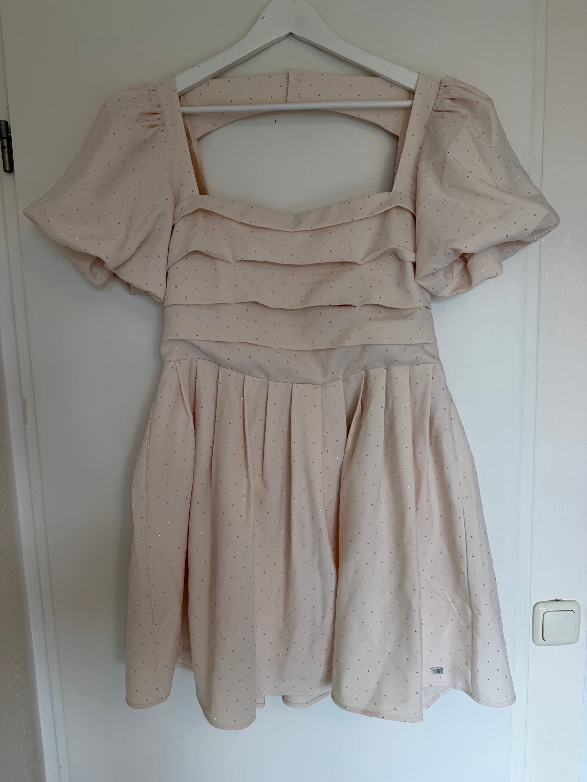 Nikkie Kano Dress 'Star White' met pofmouwen en glitters, Beige, Maat 42/44 (L), Nieuw, Ophalen of Verzenden