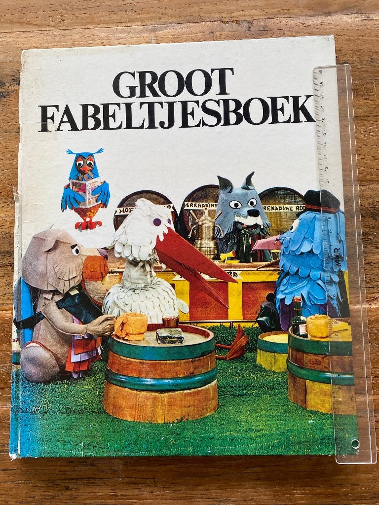 Groot Fabeltjesboek - Klassiek Kinderboek, Boeken, Gelezen, Leen Valkenier, Ophalen of Verzenden, Sprookjes