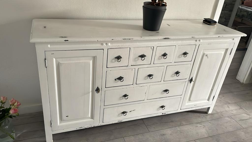 2 witte dressoirs en grote spiegel en schouw met nep haard, Ophalen, Gebruikt, 150 tot 200 cm, Met lade(s)
