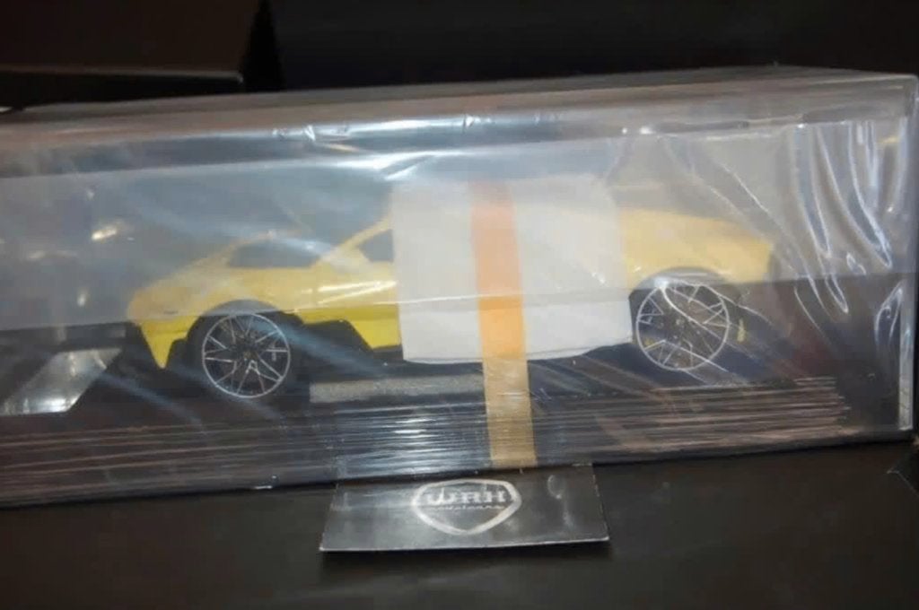 1:18 BUGATTI DIVO yellow Henson Heaven LTD30 in box WRH, Verzenden, Zo goed als nieuw, Auto, Overige merken