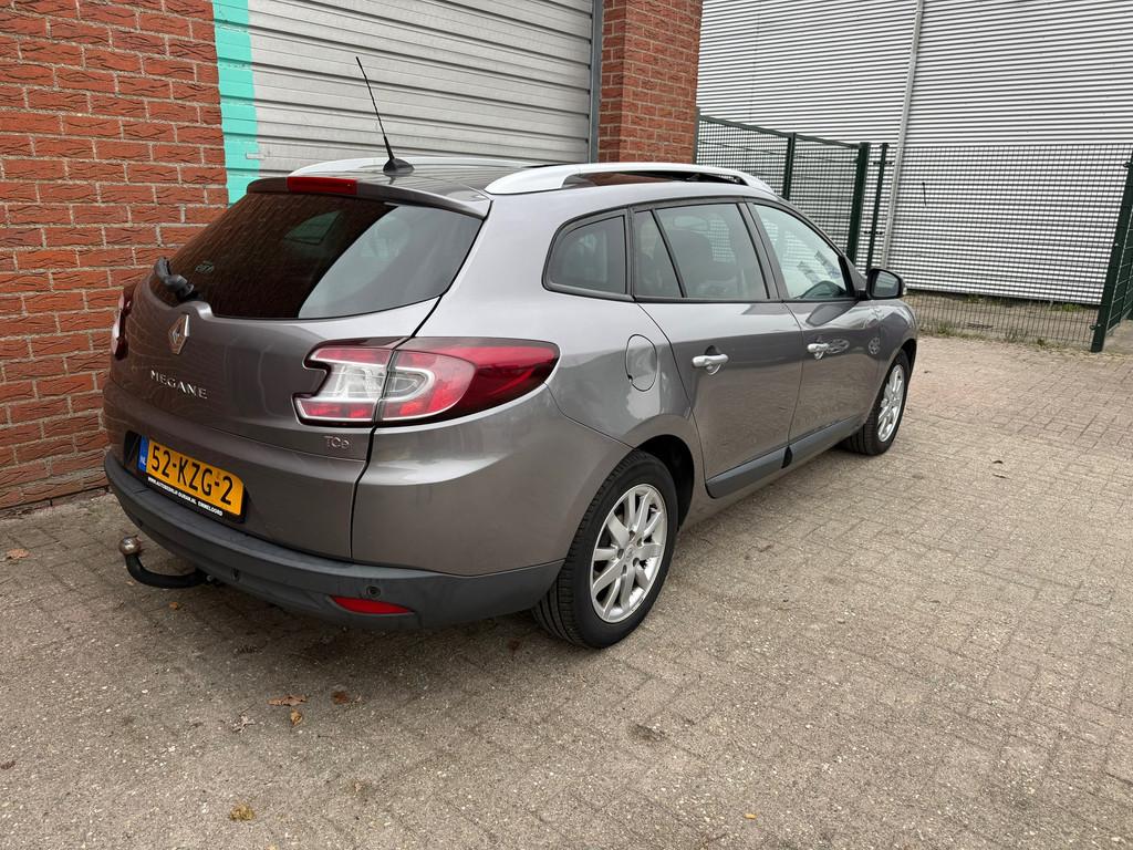 Renault Mégane Estate 1.4 TCe Privilége NAV.+ Clima Bj:201, Voorwielaandrijving, Euro 5, 15 km/l, Gebruikt