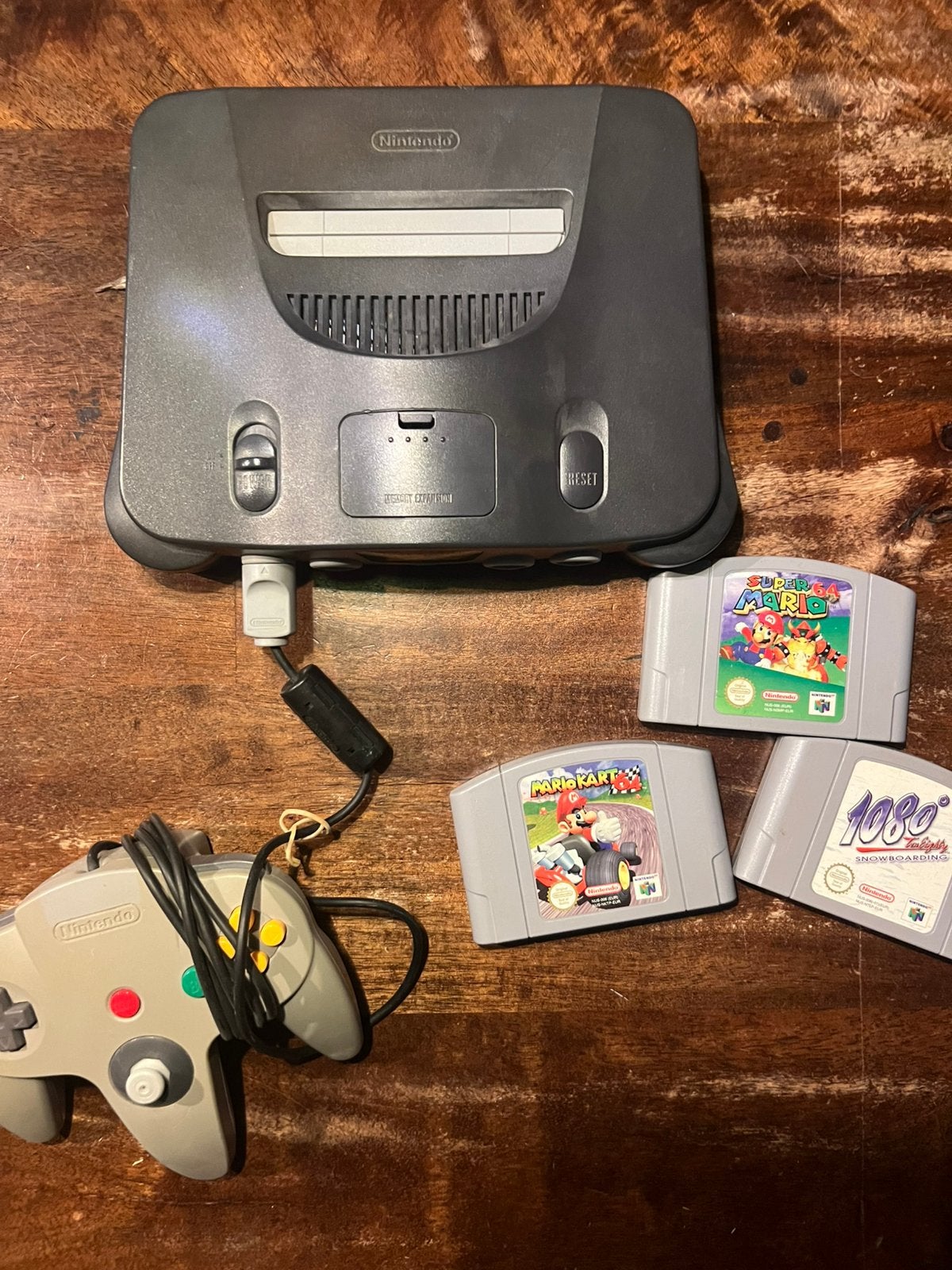 N64, Ophalen of Verzenden, Zo goed als nieuw, Met 1 controller, Met games