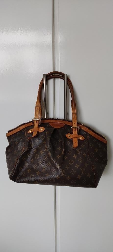 Louis Vuitton Monogram Canvas Tivoli GM Shoulder Bag, Ophalen of Verzenden, Zo goed als nieuw, Oranje, Leer