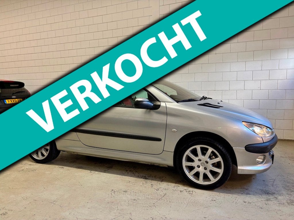 Peugeot 206 CC 1.6-16V Bj.02|16Inch|Leer|Onderhouden !, Voorwielaandrijving, Gebruikt, Zwart, 4 cilinders