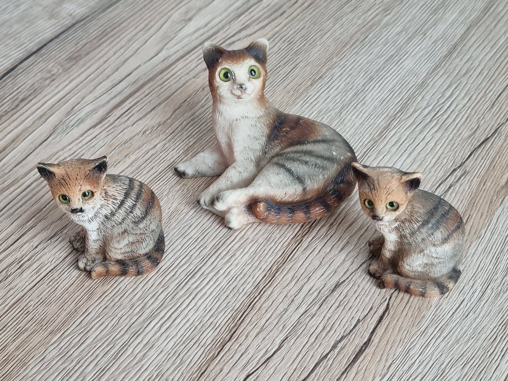 3 Prachtige Vintage Poezen Beeldjes van Dipinto A Mano Italy, Verzenden, Gebruikt, Dier