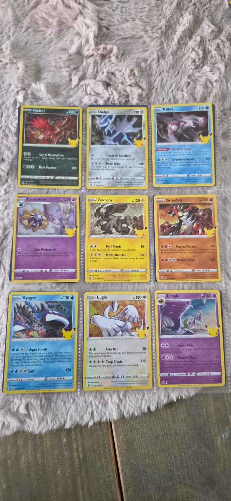 pokemon 25th editie, Ophalen of Verzenden, Zo goed als nieuw