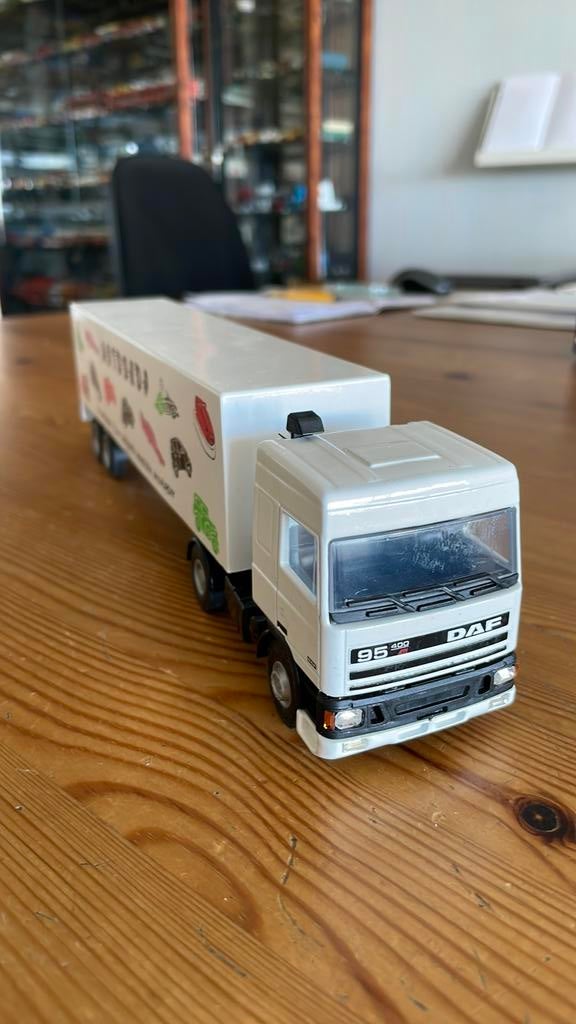 Daf 95 400 Ati truck met oplegger “Autodrop “, Ophalen of Verzenden, Zo goed als nieuw, Bus of Vrachtwagen, Lion Toys