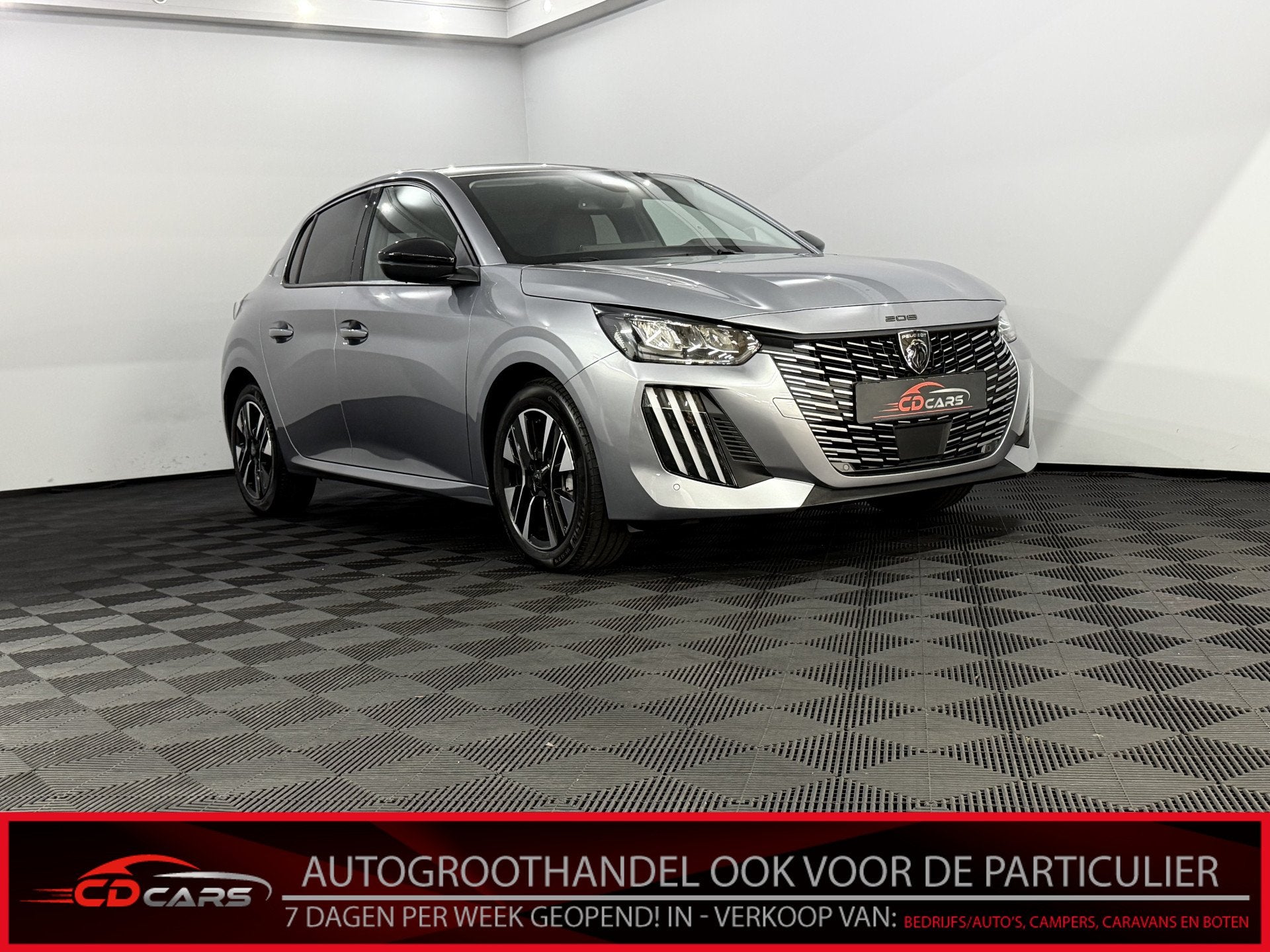 Peugeot 208 1.2 PureTech 100 GT Parkeersensoren, Apple carpl, Auto's, Voorwielaandrijving, 101 pk, Gebruikt, Leder en Stof