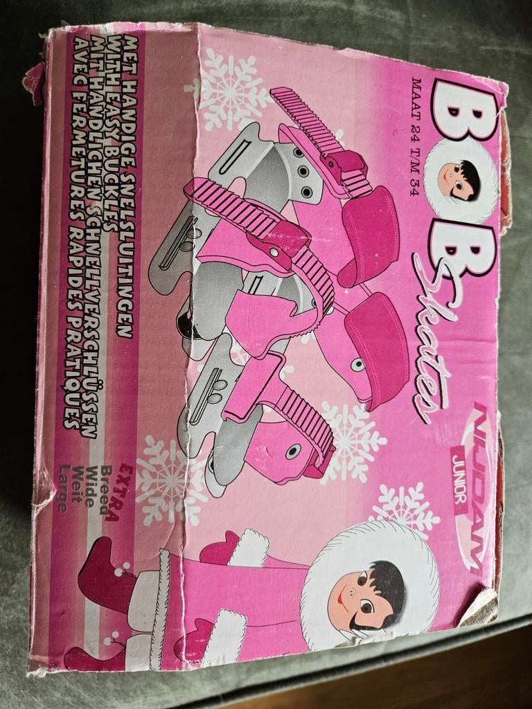 Bob Skates Junior roze kinder schaatsen uni-chroom ijzers, Overige typen, Ophalen of Verzenden, Zo goed als nieuw, Nijdam