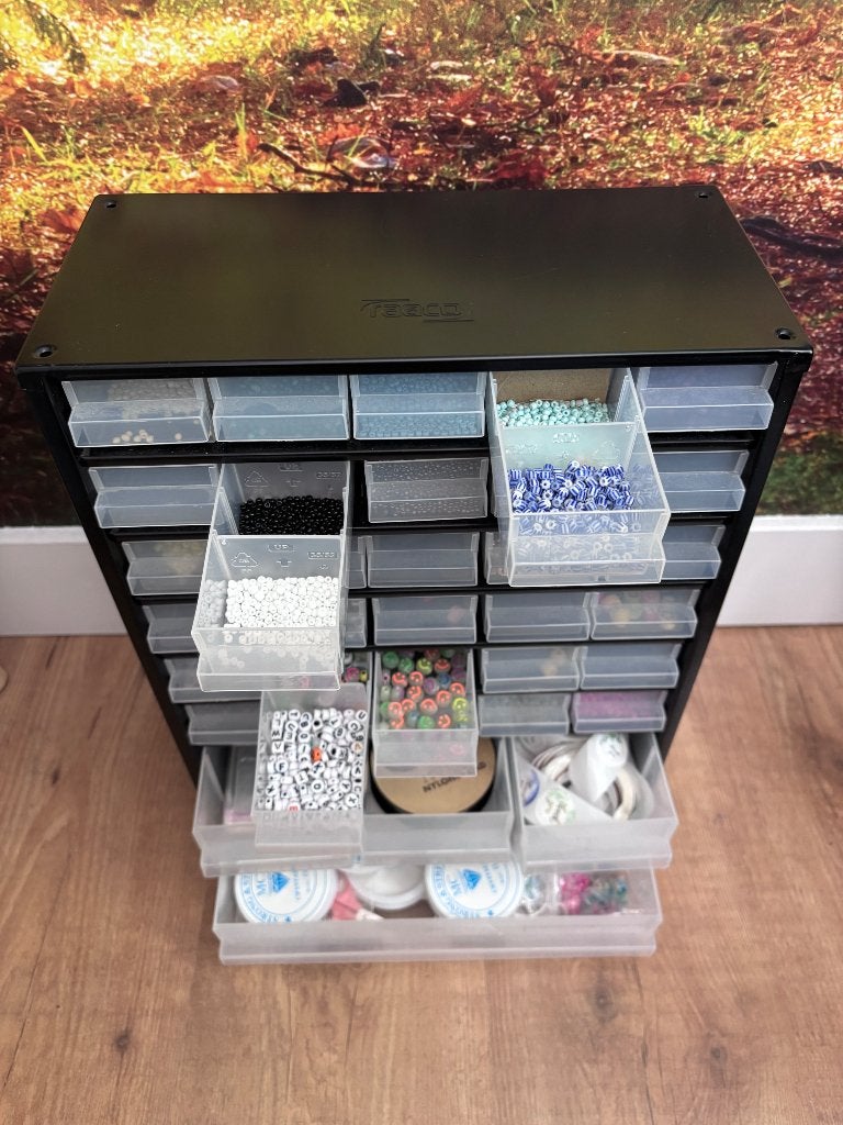 Sieraden maken, prachtige startersset kralen incl kasje, Ophalen of Verzenden, Zo goed als nieuw, Kraal