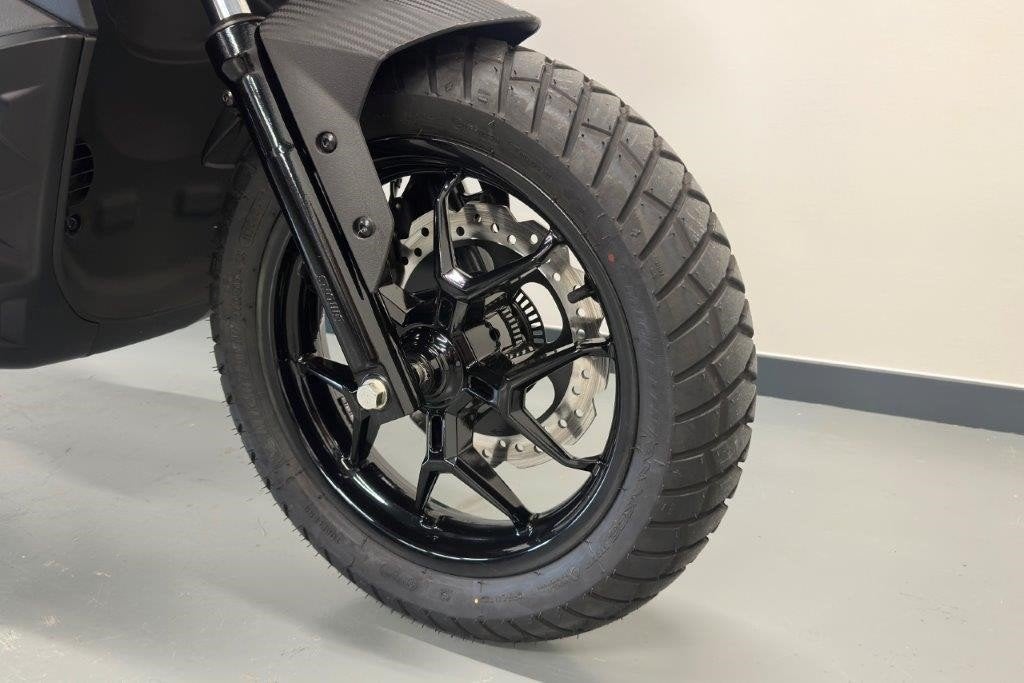 Aprilia SR GT 200, Bedrijf, 12 t/m 35 kW, LED Verlichting, Scooter
