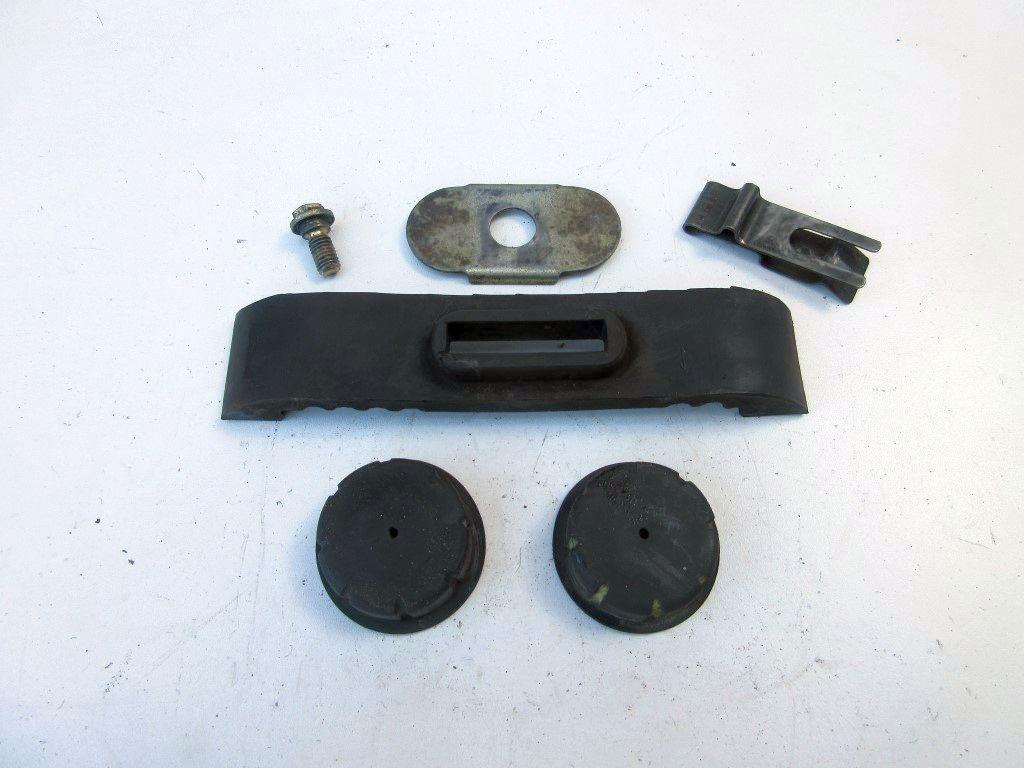 Yamaha XJ750 tank rubbers compleet XJ 750 benzinetank rubber, Motoren, Ophalen of Verzenden