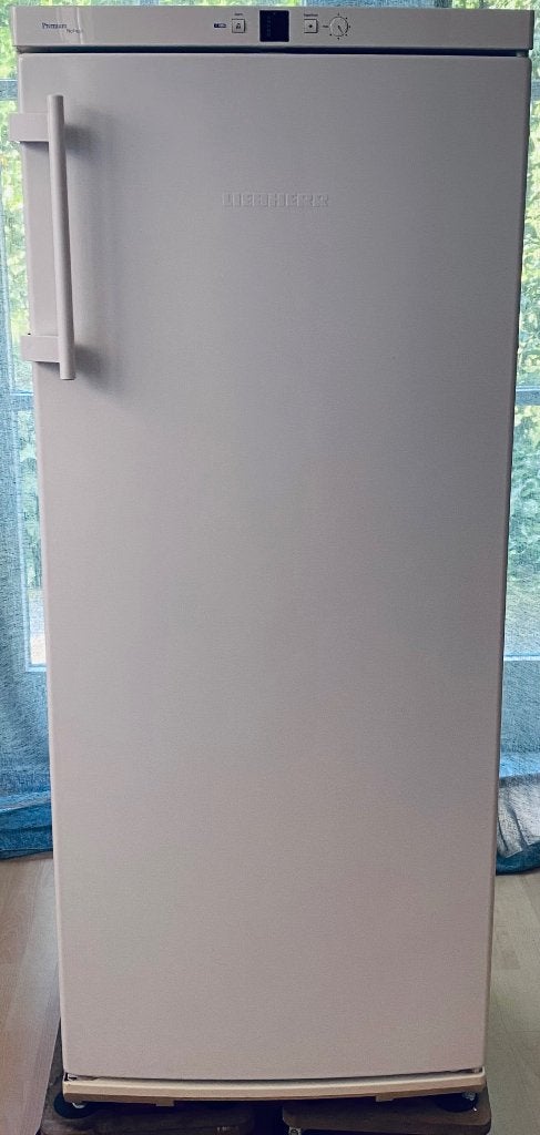 Vriezer, Gebruikt, Energieklasse A of zuiniger, 140 tot 160 cm, Ophalen