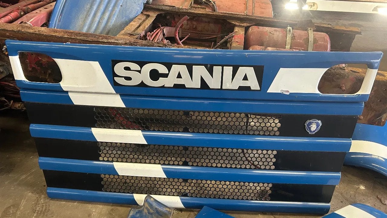 Scania Voorfront scania 4 serie boegdeuren grille, Gebruikt, Scania, Overige Auto-onderdelen